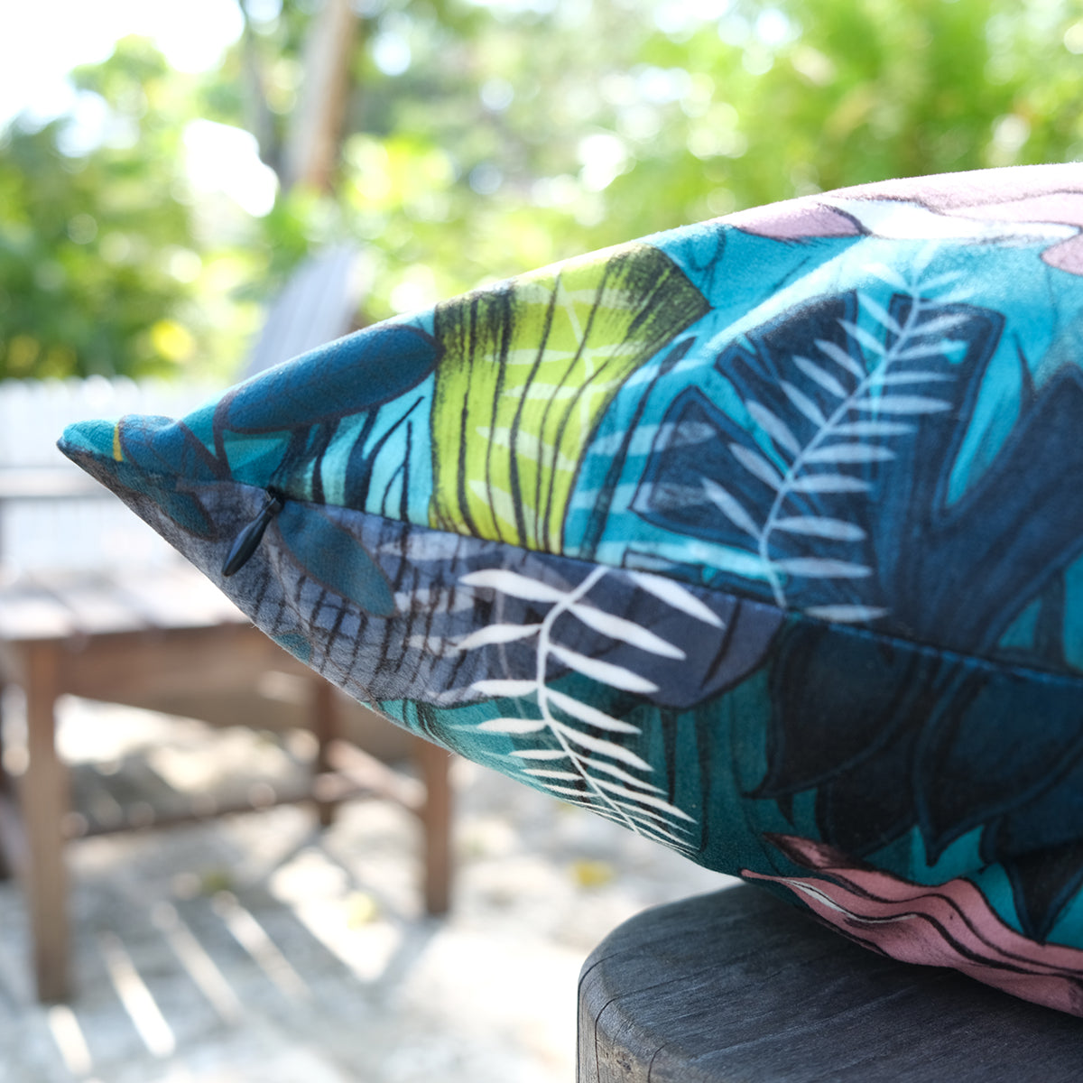 Antelope luxury velvet cushion cover