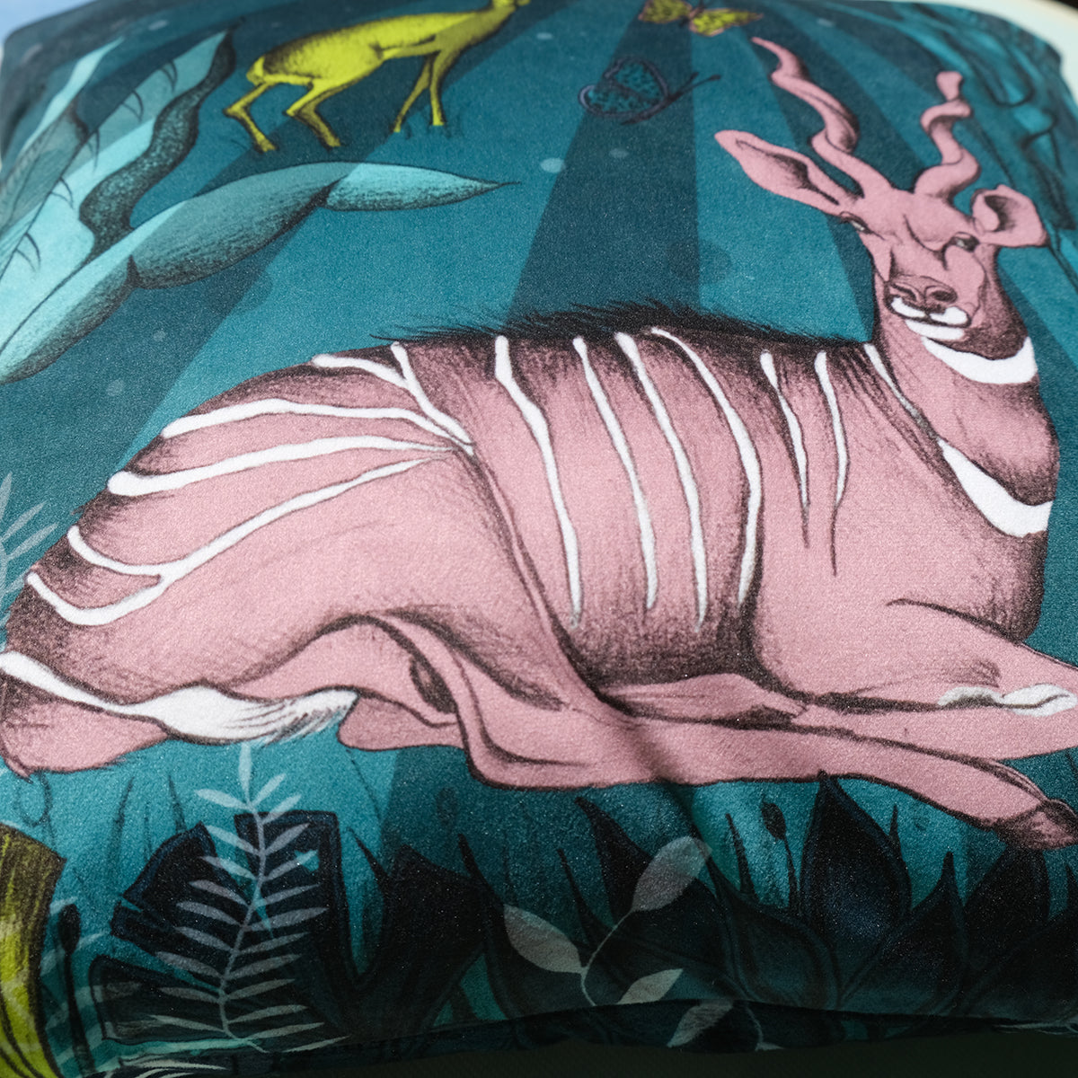 Antelope luxury velvet cushion cover