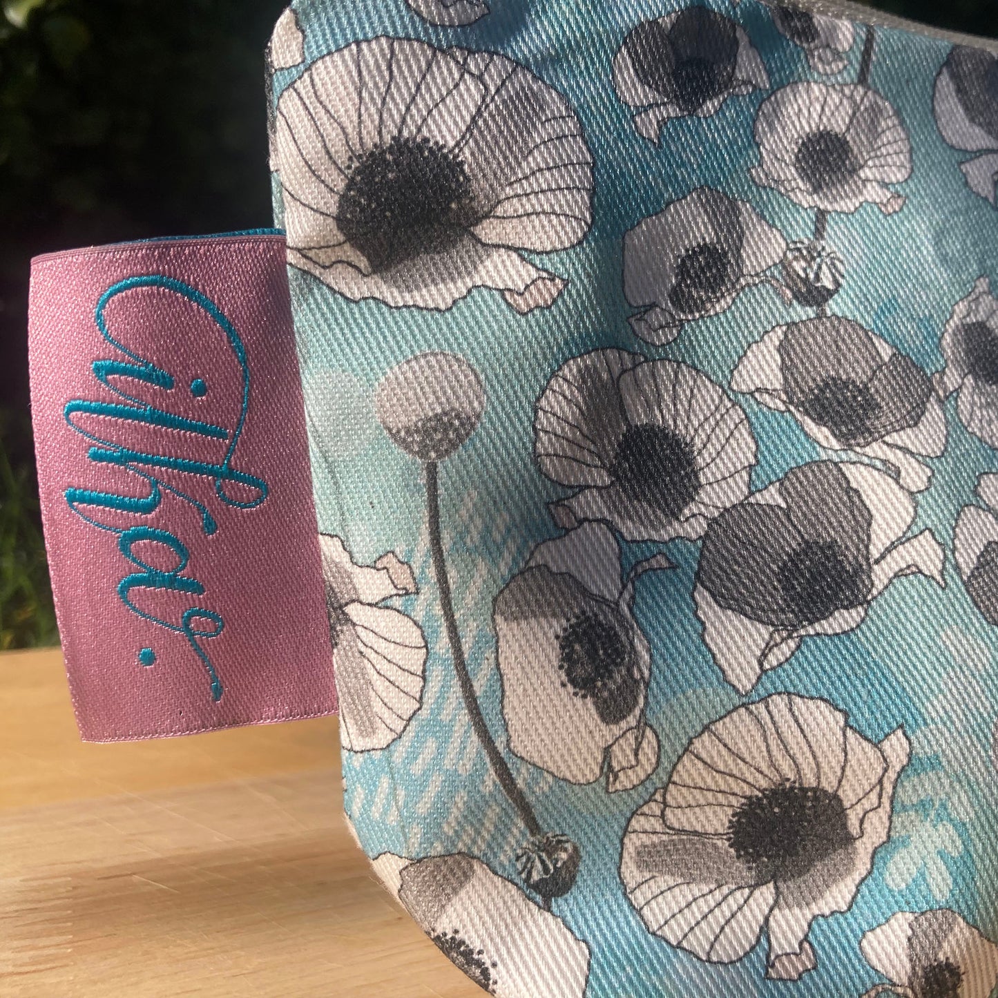 Poppies cosmetic bag